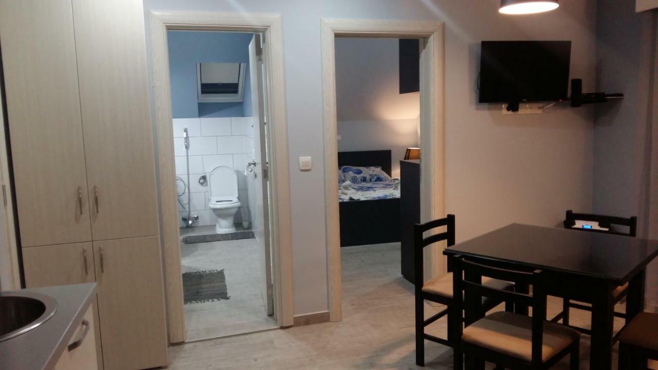 Apartments Sovran Vila Marija เพรอชานิ ภายนอก รูปภาพ