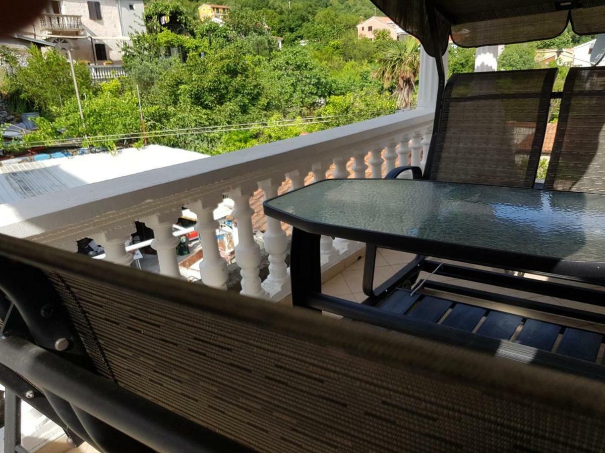Apartments Sovran Vila Marija เพรอชานิ ภายนอก รูปภาพ